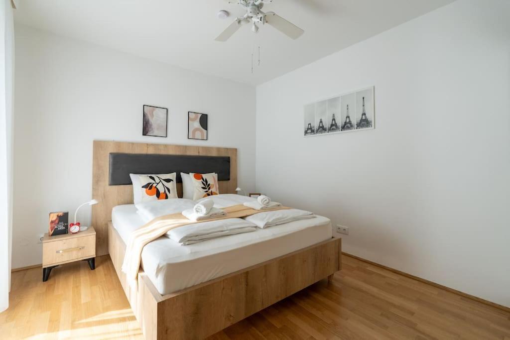 וינה Sunny 1Br Home With Balcony By Hm מראה חיצוני תמונה